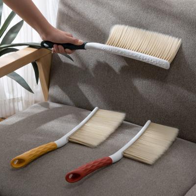 China 2021 New Factory Wholesale Household Cleaning Sofa Bedroom Viable Brush Long Handle Soft Brush Bristle for sale