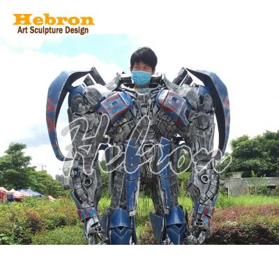 China Wedding Decoration 3M Tall Realistic Hand Craft Robot Tall Costume Suits With Gun for sale