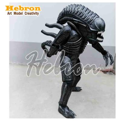 China Marry decoration hopping mail display costume Animatronic scary life-size predator costume cosplay costume for men for sale