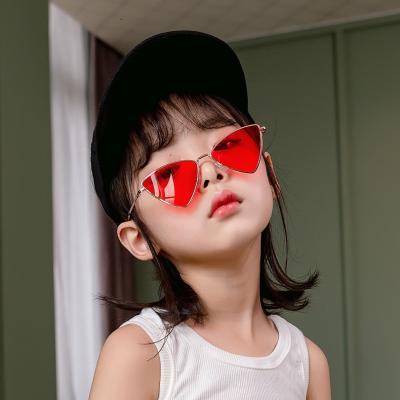 China New Arrival Sunglasses BLB033 Fashion Sunglasses 2021 Trendy Children's Triangle Sunglasses Cat.3 UV400 Retro for sale