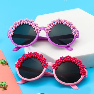 China Fashion Kids Sunglasses UV400 Summer Beach Flower Environmental Friendly Round Shading Sunglasses Girls for sale