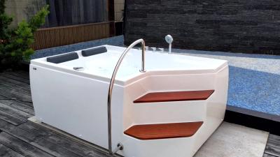 China Bubble Air Massage Bathtubs For 2 Person Hydrotherapy Hot Tub 1750mm for sale