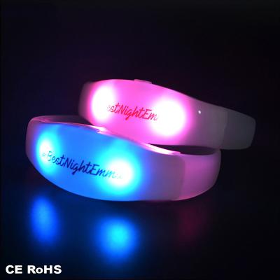 China Promotional Gifts Factory Wholesale Silicone Music Wrist Band Led Wristband Customized Glows In Dark Led Flashlight Wristbands for sale