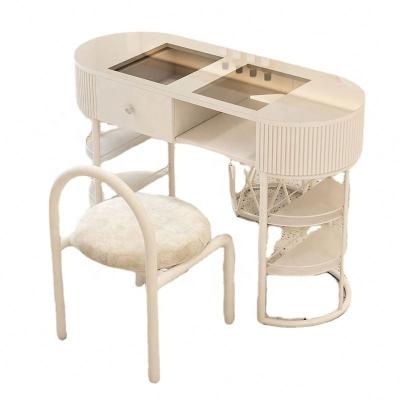 China Modern 2023 GetGold Luxury Simple Salon Furniture Nail Table and Chair Set Manicure Nail Table for sale