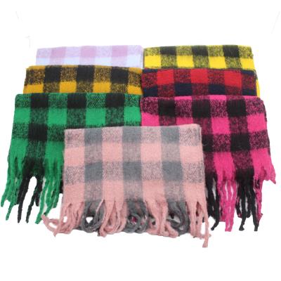 China 2021 New Thick Oblong Polyester Autumn Winter Lady Multi Color Grid Polyester Scarf With Tassel for sale