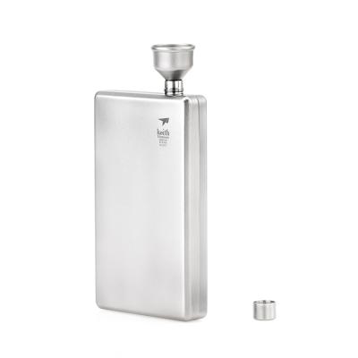 China biocompatible & High quality anti-corrosion pure titanium liquor alcohol flask with funnel hip flasks for mem for sale