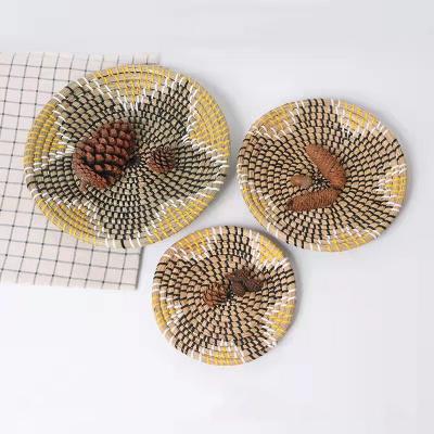 China Eco-friendly Material New arrival straw woven customized Home decorative European style  Wall Hanging Decor for sale