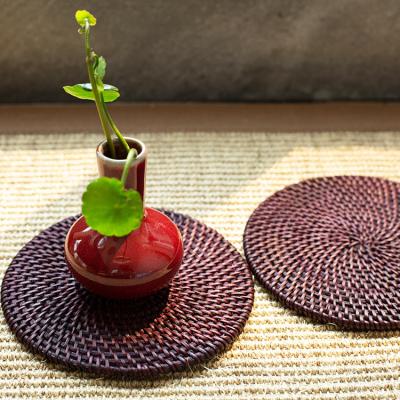 China Sustainable Dining Tables Woven Heat Resistant Place mats Dark-Brown Rattan Round Rattan Placemat for sale