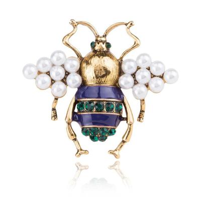 China Environmental Friendly Zinc Alloy Gold Plated Bee Charms Brooch Jewelry Bead Insect Label Pins Animal Pins for sale