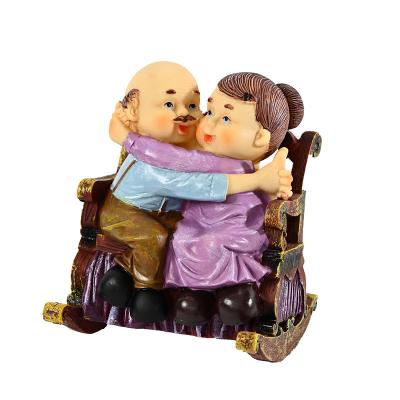 China Europe senior citizens and elderly ladies creative happy home decoration ornaments loving wedding birthday gifts for sale