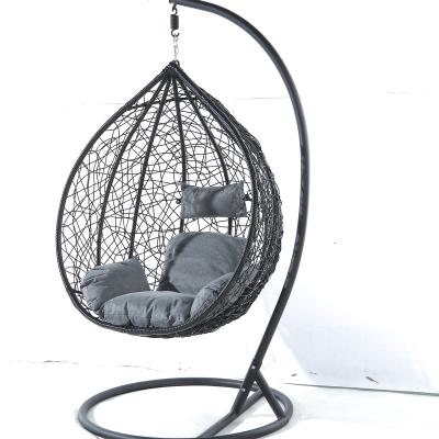 China Modern Rattan Furniture Outdoor Hanging Rattan Egg Chair Patio Swings for sale