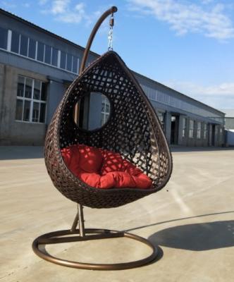 China Modern Hot Selling Outdoor Garden Furniture Rattan Patio Swings Egg Hanging Chair With Stand for sale