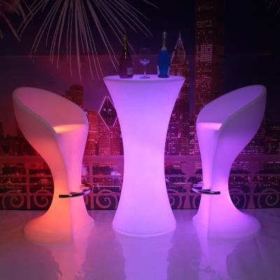 China Modern Plastic Lighting Cocktail Table For Party Event Beach Waterproof Modern Furniture ROHS Rechargeable Remote Type for sale