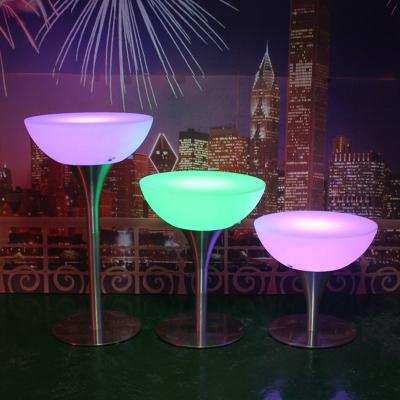 China Modern Plastic LED Illuminated Modern Events Furniture Table Led Glowing Cocktail Table for sale