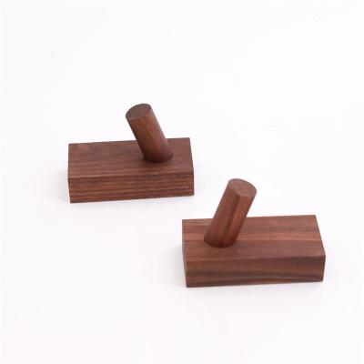 China Metal Wall Minimalist Wooden Door Hooks For Bathroom Towels Hanging Hanger for sale