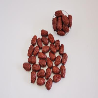 China Good color Xinjiang dry fresh dry walnut and red date for sale