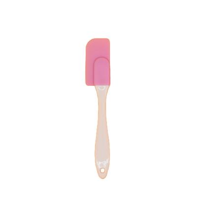 China Small Color Silicone Viable Cream Scraper Spreader Butter Handle Food Grade Silicone Plastic Scraper for sale