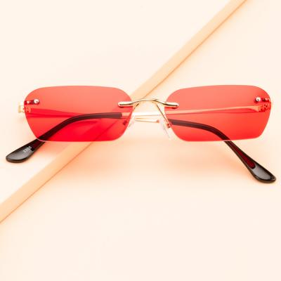 China 2020 New Arrival New Arrival Designer Sunglasses 3305 Fashion Square Fashion Sunglasses Stainless Frameless Female for sale