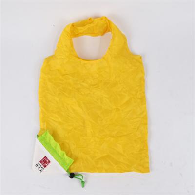 China Eco-friendly Polyester Strawberry Shape Storage Shopping Bag Polyester Vest Customized Carrier Bag for sale