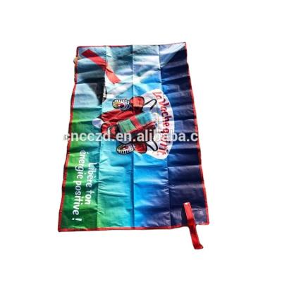 China Carry Customized Print Waterproof Laminated Adjustable Folding PP Woven Beach Mat for sale