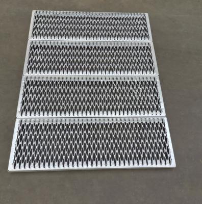 China Modern Stainless Steel Stair Tread for sale