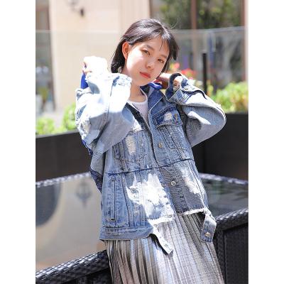 China 2020Wholesale Womens Anti-wrinkle Printing Braid Denim Jacket Blue Ripped Women for sale