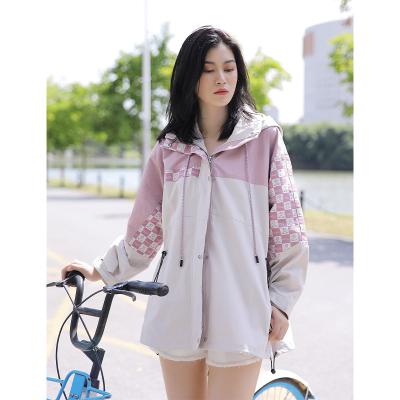 China RENI Anti-Wrinkle Plaid Pocket Long Assault Hooded Fashion Irregular Quilting Female Jacket for sale