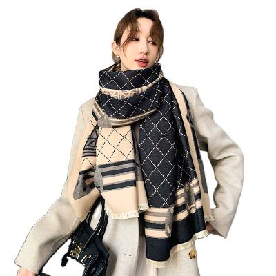 China 2022 Newest Design European American Winter Cashmere Thick Scarves Shawl Style Winter Cotton Scarf Women High Quality Scarf Women for sale