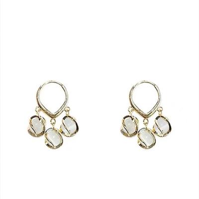 China Ladies Light Up 2022 New Opal Earrings Exaggerated Women's Temperament Earrings for sale