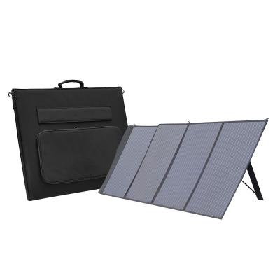 China 200W Foldable Solar Panel With 2 USB Outputs Portable Monocrystalline for sale