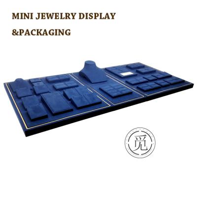 China OEM+ODM+Wholesale popular stainess steel frame suede ring necklace jewelry display sets for pros for sale