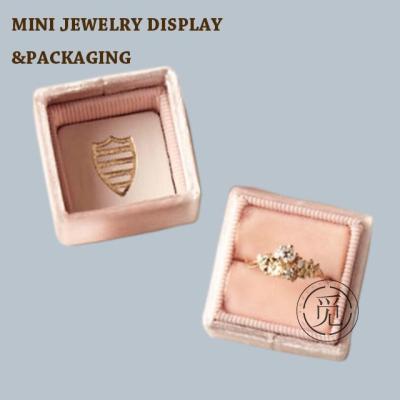 China Fashionable+Cute Luxury Suggest Custom Embroider Unique Logo Women Jewelry Gift Engagement Ring Jewelry Box for sale