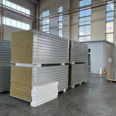 China Modern EPS Foam Wall Board with PIR XPS Core for Exterior Roof Insulation in Warehouse for sale