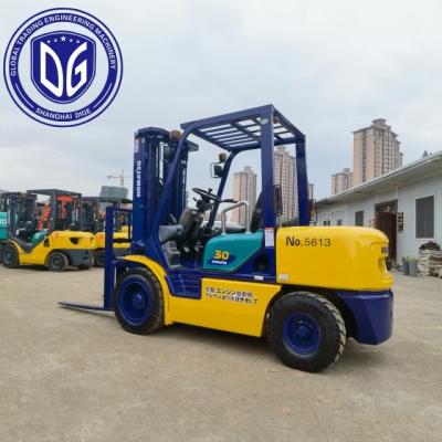 Chine 3 tonnes de chariot élévateur Komatsu entièrement original Afrique disponible à vendre