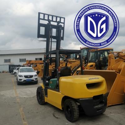 China 5t Gebruikte Komatsu FD50 Krachtige Gebruikte Vorklift Hydraulische Machine Te koop