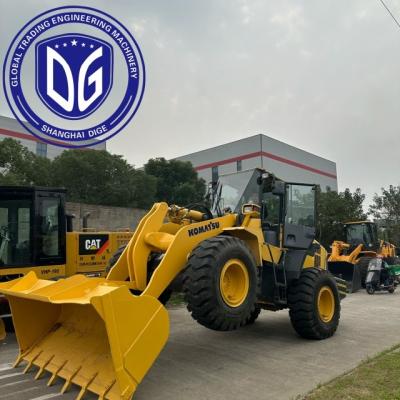 China Versatile Hydraulic Komatsu Wa320 Loader For Quick And Easy Material Handling for sale