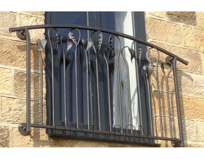 China Easily Assembled Outdoor Decorative Wrought Iron Faux Balcony Railings , Short Metal Balcony Hand Railing for sale