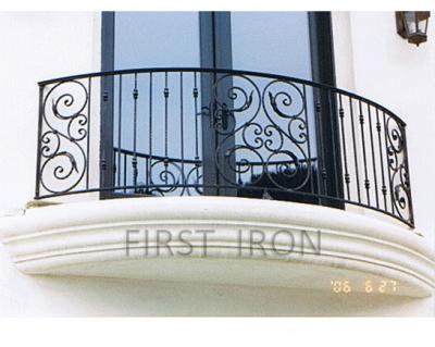 China Easily Assembled Curved Forged Iron Balcony Railings, Artistic Outdoor Iron Balcony for sale