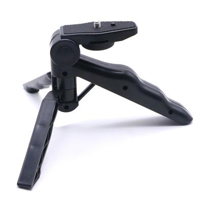 China 360 Degree Rotation Adjustable Tripod Desk Mount with 1/4