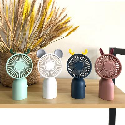 China Plastic Fan Toy Outdoor Colorful Mini Fan Portable Plastic Rechargeable Battery Summer Adorable ABS 1 Speed ​​Level USB Fan Gift for sale