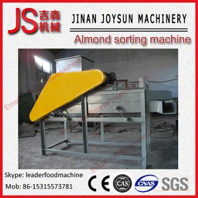 China SS304 Multifunction Dry Peanut Picking Machine / Groundnut Picker for sale