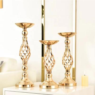 China FuHua Modern Wedding Decoration Table Flower Stand Centerpieces For Wedding Centerpiece Metal Candlestick Gold Party Supplie Decoration for sale