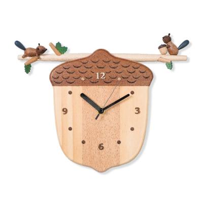 China Folk Art Decoration Durable Animal Squirrel Wall Clock Wooden Wall Clock [2.10] for sale