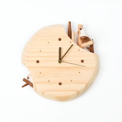 China Wholesale Folk Art Wall Clock Bird Decoration Wooden Wall Clock [2.10] for sale