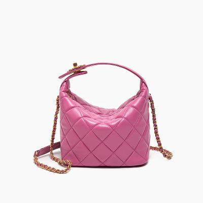 China Fashion new mini lady bags shoulder bag sheepskin rhombus chain bag all-match bucket handbag for girls for sale