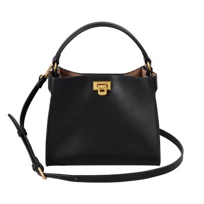 China High quality fashion square lock bag small large capacity first lay down cowhide lady messenger handbag for sale