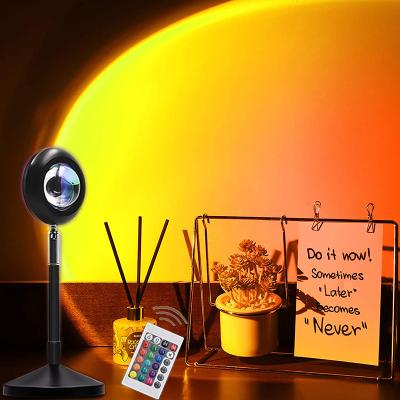 China Modern Wholesale Modern Ambient Halo Sunset USB Night Light Projector Rotating Rainbow Projection Lamp Colorful Led Sunset Floor for sale