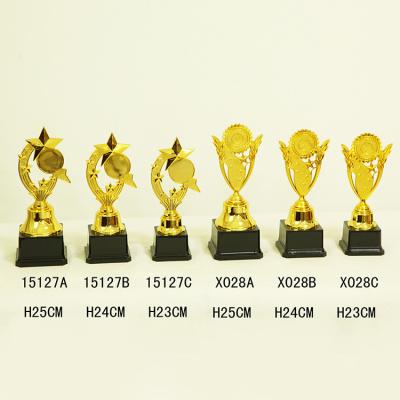 China All Over The World New Product Design Different Luxurious Gift Gold Plastic Trophy for sale