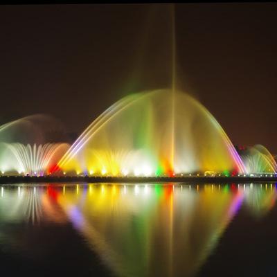 China 2020 Modern New Design Large Outdoor Musical Water Fountain Show In River for sale