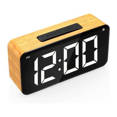 China Newest Style Antique Wooden Digital Alarm Clock Functional Desk And Table Alarm Digital LED Digital for sale